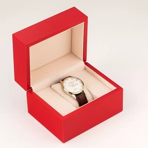 Caja de exhibición de reloj de madera negra con logotipo personalizado de lujo para presentar relojes como una elegante caja de regalo - Product Image 5