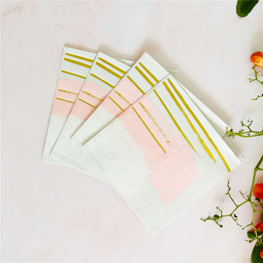 16 hojas de papel de seda dorado de 25*25 cm.