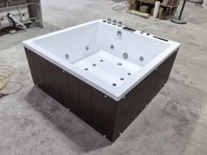 <span class=keywords><strong>Spa</strong></span> de jardin autoportant carré moderne en acrylique pour 4-5 personnes, chauffé, avec drain intégré, massage, bain à remous et cascade - Product Image 3