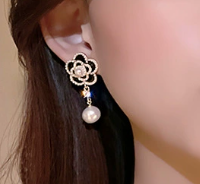 Camellia Luxury Designer Jewelry Collection Boucles d'oreilles pendantes en acier inoxydable avec strass et perles de fleurs Dernier <span class=keywords><strong>catalogue</strong></span> - Product Image 4