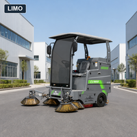 Balayeuse industrielle électrique à cinq brosses 48V 100Ah avec batterie au plomb, autoportée, largeur de nettoyage 2200mm – Meilleure unité en termes de rapport qualité-prix