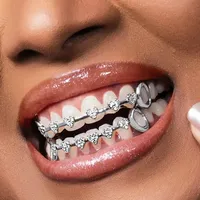 Ensemble de dents en or micro-incrustées de diamants en forme de cœur, style Hip-Hop, accessoires de rap pour un look urbain quotidien
