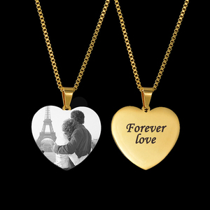 Dropshipping amor colgante collar DIY grabado collar de acero inoxidable foto personalizada corazón gargantilla Collar para mujer chica - Product Image 1