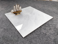 Bahan Bangunan Penjualan Panas Porcelanato 60x60cm Ubin Porselen Anti-Selip Mengkilap Desain Modern Abu-abu untuk Penggunaan Lantai Interior