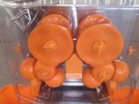 Commerciële automatische citrusvruchtensap-automaat motor 20 sinaasappels/min 120W vermogen 12 maanden garantie voor sinaasappel, citroen, limoen