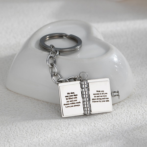 Llavero personalizado transfronterizo de acero inoxidable con forma de libro, colgante de llavero personalizado con texto múltiple. - Product Image 3