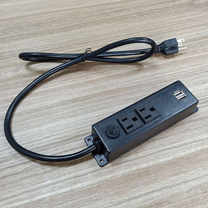 مقبس كهربائي قابل للتركيب على السطح مع منفذين USB للشحن وحماية من الحمل الزائد للخزائن وسطح الطاولة - Product Image 4