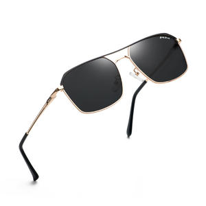 Gafas de Sol de Piloto Boy Jack Unisex con Lentes TAC UV400 y Montura Grande para Conducir - Product Image 4