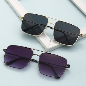 Lunettes de soleil pour femmes, protection UV400, montures surdimensionnées, monture dorée, verres en PC, protection solaire, sports de plein air, conduite, cyclisme - Product Image 1
