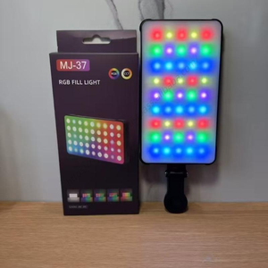 Luz de Relleno LED RGB MJ-37 al por Mayor, 3000-6500K CRI ≥80, Portátil para Celular con Clip para Grabar Videos - Product Image 5