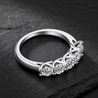 Bague en platine PT950 avec cinq diamants de laboratoire, taille brillant rond, plaqué rhodium, alliance de luxe pour femme