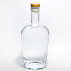 Vente en gros 500ml 700ml 750ml Vodka Brandy Whisky <span class=keywords><strong>Rhum</strong></span> Gin Carafe en forme <span class=keywords><strong>de</strong></span> <span class=keywords><strong>coeur</strong></span> bouteille en verre unique - Product Image 3