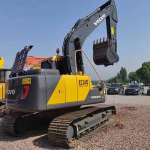 Excavatrice sur chenilles hydraulique Volvo 140 d'origine, 14 tonnes, Volvo EC140 d'occasion pour la construction routière, en vente - Product Image 2