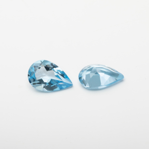 Proveedor de Topacio Azul Cielo en Forma de Pera, Gema Natural Auténtica de Primera Calidad, Gemas Brillantes de la Tierra - Product Image 2