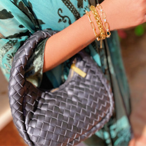 Bracciale a Catena Audace e Distintivo - Product Image 6