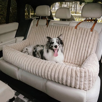 Coussin de voiture en peluche pour chien pour siège arrière - Tapis de siège de voiture pour animaux de compagnie en polaire douce avec sangles d'appui-tête et base antidérapante 115x50cm
