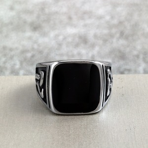 yunnique European American Retro Stainless Steel Unisex <b>Ring</b> <b>Celtic</b> Knot Resin Inlay Geometric Design Gift Jewelry - Product Image 3