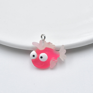 Colgantes de resina con diseño de cangrejo y pez marino para la fabricación de joyas DIY: pendientes, collares, pulseras, llaveros hechos a mano y accesorios. - Product Image 6