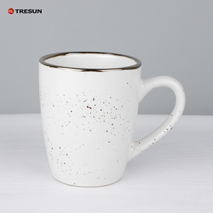 <span class=keywords><strong>Vaisselle</strong></span> imprimée personnalisée de luxe à bord en métal <span class=keywords><strong>doré</strong></span> moucheté <span class=keywords><strong>vaisselle</strong></span> blanche en céramique africaine avec tasse mouchetée - Product Image 3