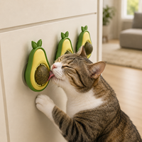 Lot de 2 jouets pour animaux de compagnie mignons, jouets à la catnip en forme d'avocat, balles à la catnip murales, jouets 360° °   Balle rotative à la menthe pour chat