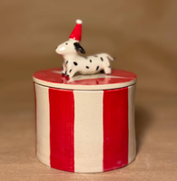 Boîte en céramique artisanale avec couvercle |   Pot de rangement décoratif à motif harlequin inspiré du cirque