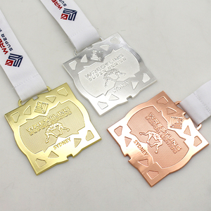 Medaglia Sportiva Personalizzata in Lega di Zinco Pressofusa, Placcata Oro, Argento o Bronzo, Medaglia 3D per Wrestling con Nastro - Product Image 1