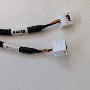 Özelleştirilmiş Hidrolik Cihaz Çerçevesi Kablolaması PVC/PTFE/PBT IP66 Dereceli Forkliftler, Motorlu Araçlar, Bilgisayarlar, Motosikletler için - Product Image 3