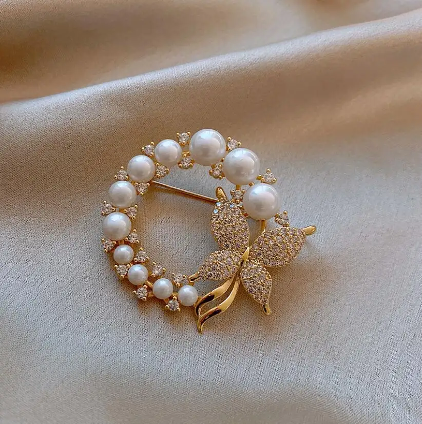 Fashion Gift Elegant Butterfly Rhinestone Crystal Simulated Pearl Brooches Flower Crown Brooch For Women