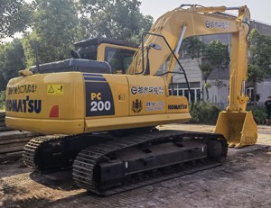 Le Japon original 20 tonnes a utilisé l'excavatrice PC200-8 de chenille de KOMATSU excavatrice utilisée par excavatrice PC200-8 de KOMATSU - Product Image 1