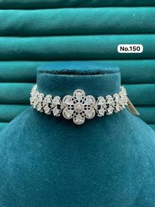 Collar de Diseño Chapado en Oro con Circonitas y Piedras, con Juego de Aretes a Juego, Joyería Elegante para Mujer, para Bodas y Fiestas - Product Image 1