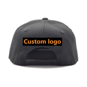 Gorra de béisbol de algodón con bordado de toro y cierre snapback - Product Image 3