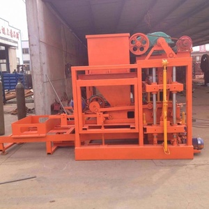 Macchina Portatile per la Produzione di Blocchi di Cemento QTJ4-35, Facile <span class=keywords><strong>da</strong></span> Trasportare e ad Alta Produttività - Product Image 4