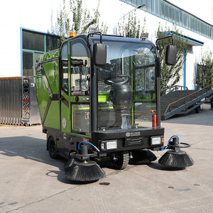 Barredora Eléctrica Korosun 8800, Pequeña, de Tres Ruedas, Limpiadora Industrial de Pisos para Limpieza de Carreteras en Fábricas y Parques - Product Image 1