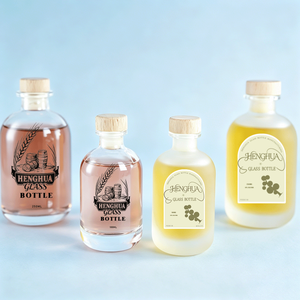 Bouteille en verre givré transparent pour spiritueux (Whisky, Gin, <span class=keywords><strong>Rhum</strong></span>, Vodka, Brandy) avec bouchon en bois, formats 10cl, 50cl, 100ml, 250ml, 375ml, 500ml - Product Image 4