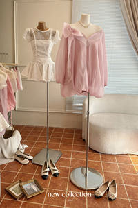 Robe volumétrique rose à taille lâche et à manches bouffantes avec nœud, robes décontractées, 100% polyester, col en V, manches bouffantes, OEM/ODM - Product Image 4