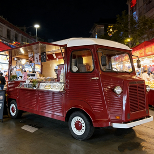 Camionnette de restauration mobile rouge foncé vintage avec fenêtre de service entièrement ouvrable pour la vente de glaces et de café en zone urbaine, en acier inoxydable - Product Image 4