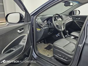Hyundai Santa Fe 2016 Diésel Automático SUV Familiar con Tracción en las Cuatro Ruedas, Transmisión de 6 Velocidades, Motor Diésel Eficiente en Consumo de Combustible, Tecnología CRDi - Product Image 4
