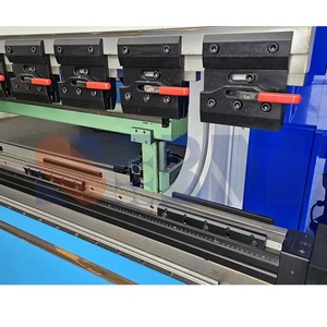 RAINTECH Plegadora Hidraulicas Machine à plier la tôle hydraulique CNC - Product Image 4
