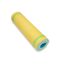 Sports aquatiques 2 couches OEM tapis flottant en mousse XPE coloré piscine tapis de surf d'eau jouets pour toute la famille