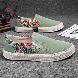Zapatos de Lona para Hombre, Nuevos Modelos de Verano 2025, Transpirables, Casuales, Sin Cordones, Hechos a Mano, Estilo Pekín Antiguo - Product Image 2