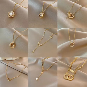 Hoya nuevo coreano circón imitación perla corazón colgante oro Acero inoxidable enlace cadena estrella Luna mariposa letra encanto moda - Product Image 2