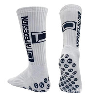Chaussettes de football montantes tricotées à pois antidérapantes épaissies de haute qualité, très vendues, pour la vente en gros