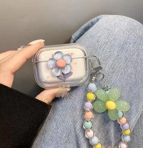 Ins Design Magnifique étui pour écouteurs à motif de fleurs 3D avec bracelet de fleurs colorées pour <span class=keywords><strong>Airpods</strong></span> 1/2 Pro pour <span class=keywords><strong>Airpods</strong></span> 3 - Product Image 3