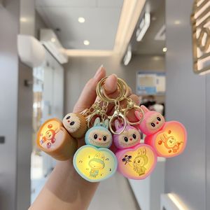 Porte-clés Lumineux en Plastique à Motif Dessin Animé Mignon pour Sac à Dos, Clés de Voiture, Cadeaux à Suspendre pour Couples - Product Image 2