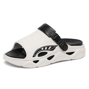 Chanclas EVA para hombre, nuevo estilo de verano, ideales para caminar por el agua, para conductores, para uso casual en la playa. - Product Image 1