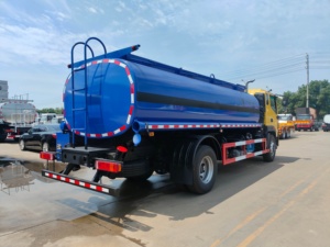 Nouveau camion-citerne Foton 4x2 15CBM à 4 compartiments Euro 3 avec débitmètre et distributeur de carburant diesel mobile - Product Image 5