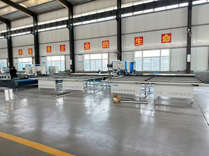 Ligne de production automatique de soudage et de nettoyage haute efficacité pour portes et fenêtres en plastique, pour la fabrication de fenêtres et de portes en PVC/UPVC - Product Image 3