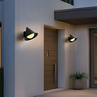 Lampe murale LED extérieure moderne en aluminium et acrylique, étanche IP54, pour jardin et cour, avec un CRI élevé de 90