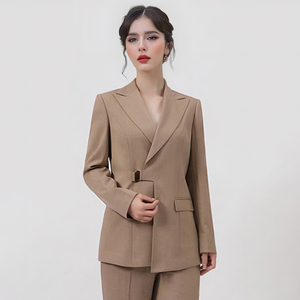 Pak Voor Vrouwen Modieus En Elegant Met Een Godin-Achtige Stijl Geschikt Voor Managers En Leidinggevenden Formele Kleding - Product Image 3