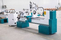 Torno de Madera CNC de Alta Precisión MS-1530-4S con Sistema de Lubricación Automática para Piezas Decorativas de Madera
